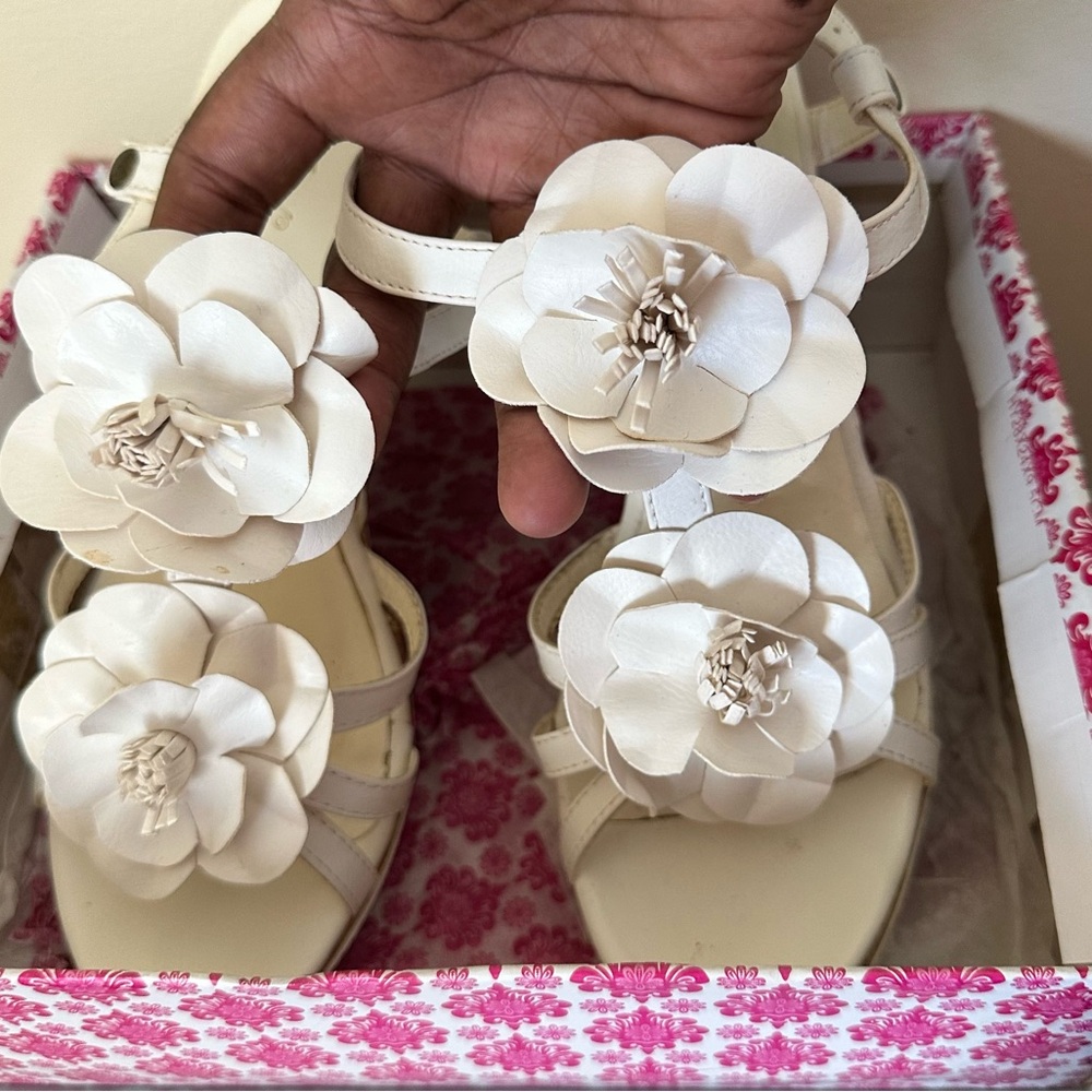 Elegant Cream Floral Platform Sandals